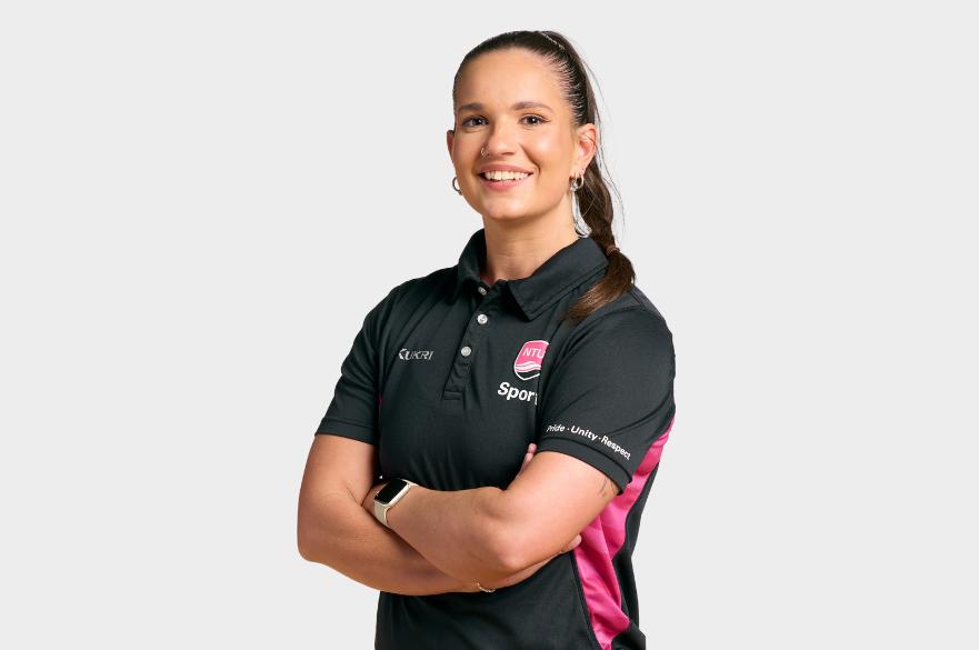 Headshot of Shannon Day who is the Head of Physiotherapy for NTU Sport.